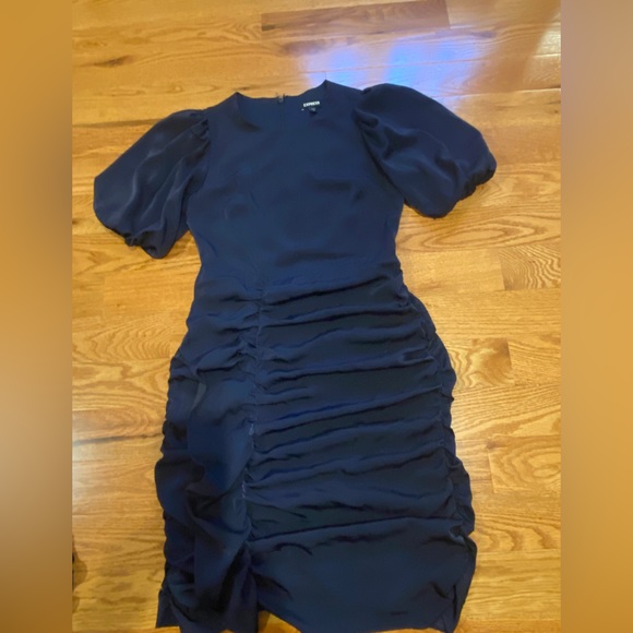 Dresses & Skirts - Express dress